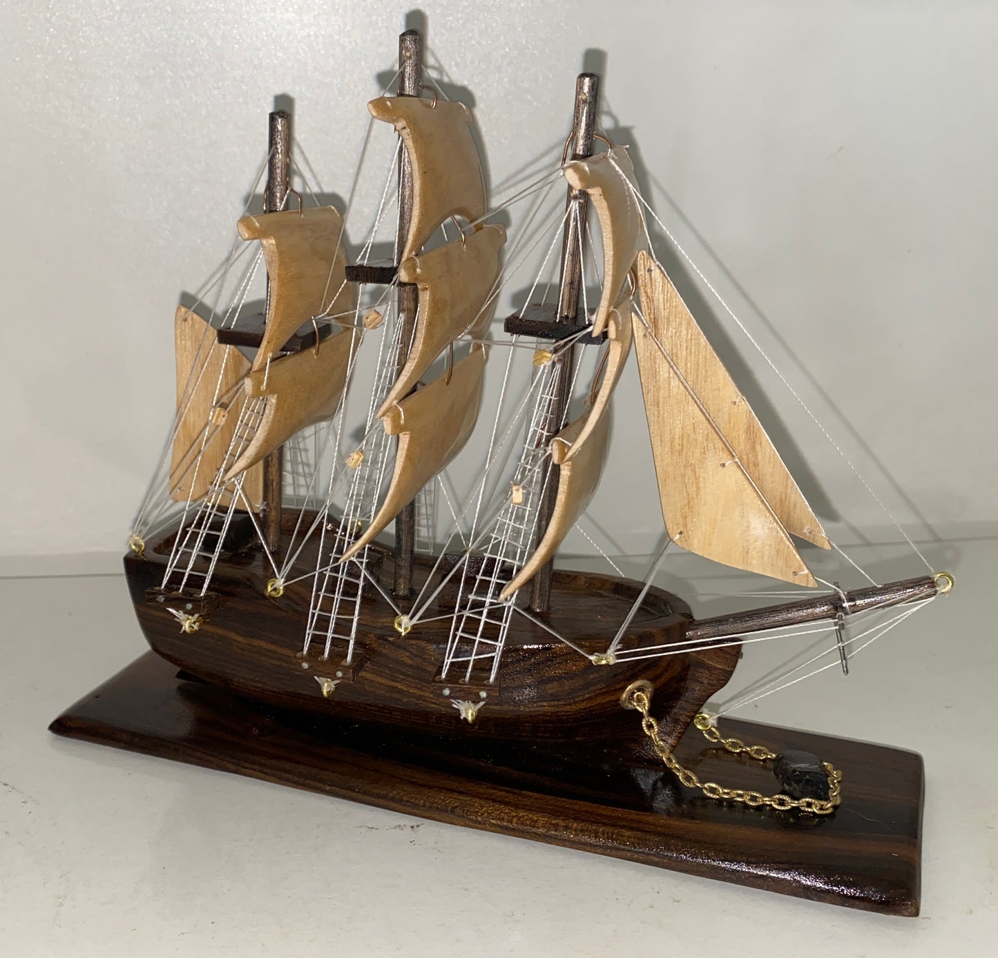 HMS Bounty Model Replica - Tau Wood