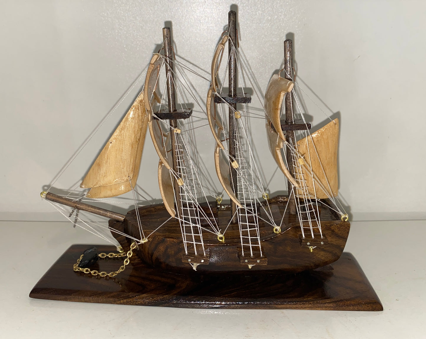HMS Bounty Model Replica - Tau Wood