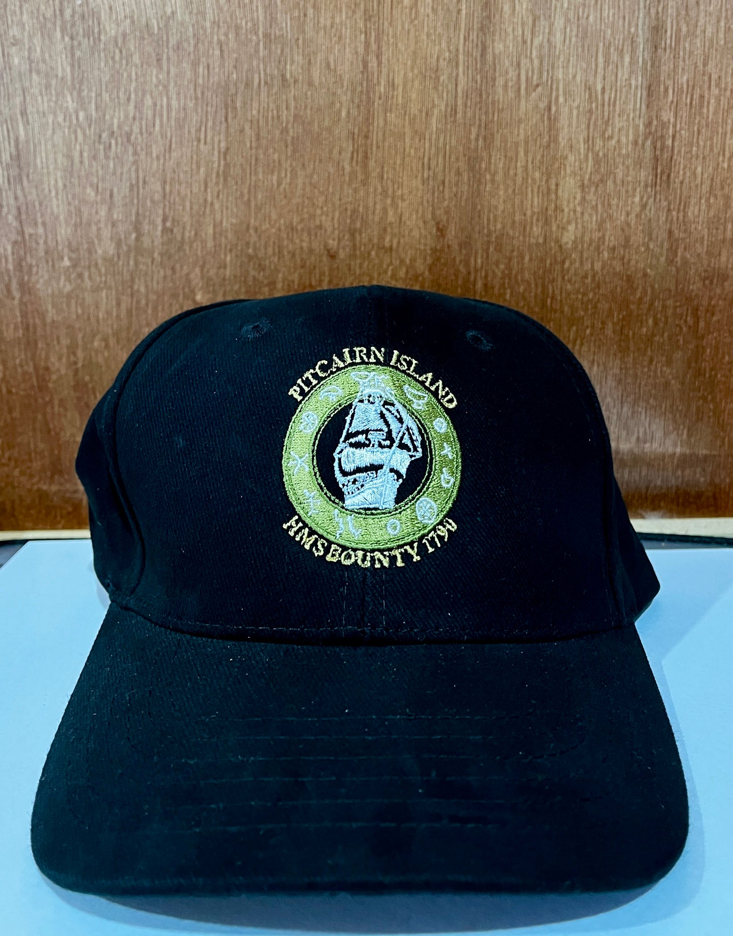 Caps Embroided Bounty & Petroglyphs